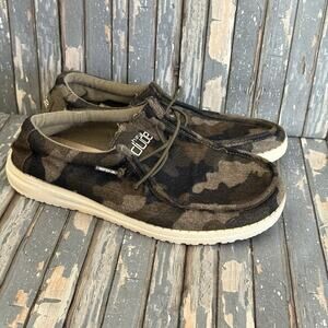 Hey Dude Wally Linen Youth Size Y5 L6 Camo Slip On Walking Comfort Shoes